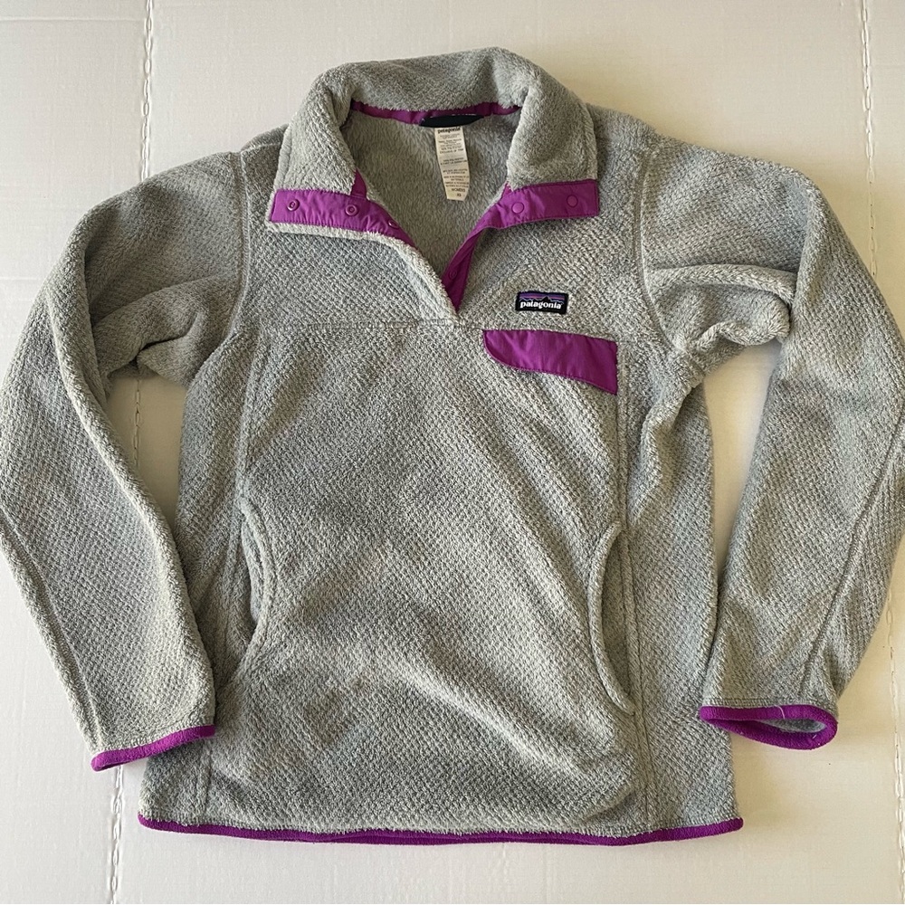Patagonia Gray Fleece Pullover with Purple Accents